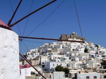 ΑΠΟΛΑΥΣΤΙΚΕΣ ΔΙΑΚΟΠΕΣ ΣΤΗΝ "ΠΕΤΑΛΟΥΔΑ ΤΟΥ ΑΙΓΑΙΟΥ" ΑΣΤΥΠΑΛΑΙΑ